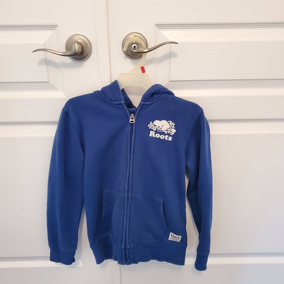 Roots Other - Roots Boys Size 7/8 zip up hoodie
